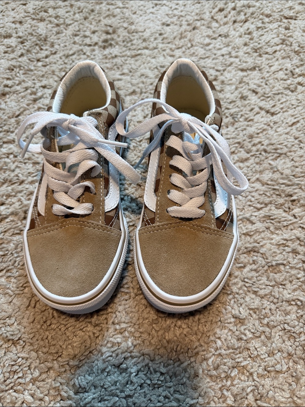 Vans Kids Beige and White Old Skool Lace-Up Sneakers